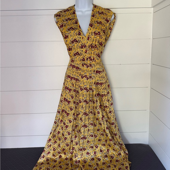 Zara Dresses & Skirts - Zara Yellow Floral Sleeveless Dress, Women’s S